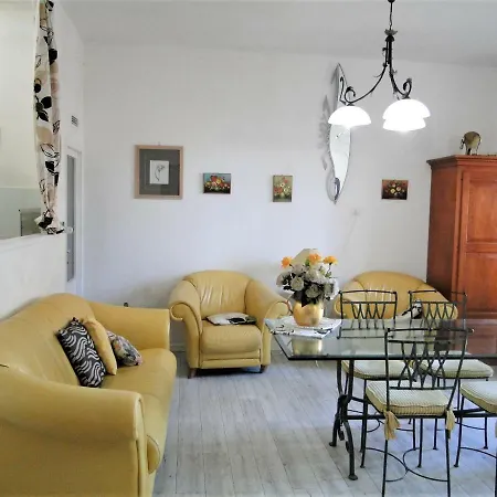 Wittoria House Bed & Breakfast *