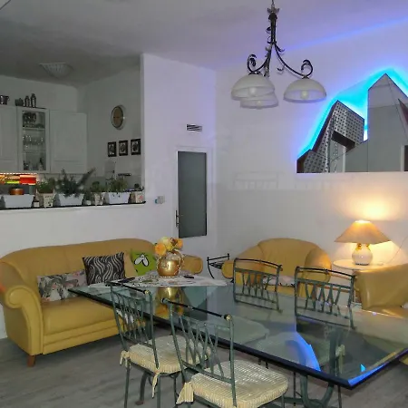 Wittoria House Bed & Breakfast *